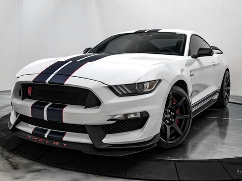 Used 2019 Ford Mustang Shelby GT350R w/ GT350R Equipment Group 920A RWD image 6