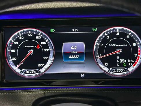 Used 2015 Mercedes-Benz S 63 AMG 4MATIC Sedan image 29