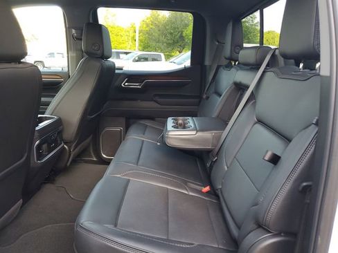 Used 2024 GMC Sierra 1500 Denali w/ Denali Reserve Package AWD/4WD image 11