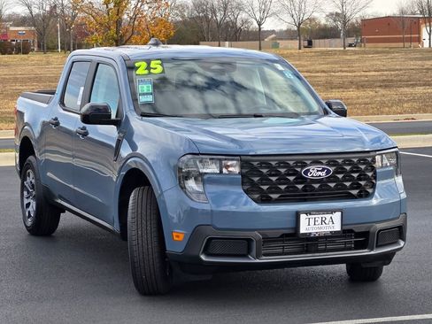 Used 2025 Ford Maverick XLT w/ XLT Luxury Package image 3