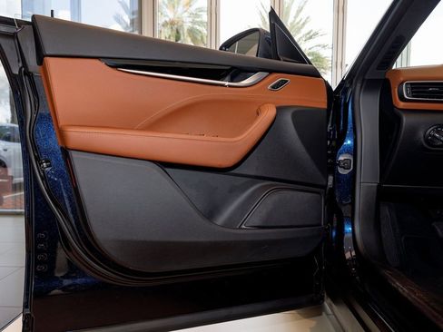 Certified 2022 Maserati Levante GT image 22