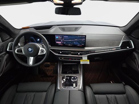 New 2026 BMW X5 xDrive50e w/ Executive Package image 10