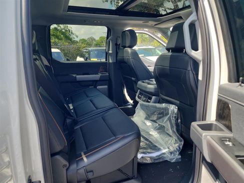 New 2025 Ford F350 Lariat w/ Lariat Ultimate Package image 23