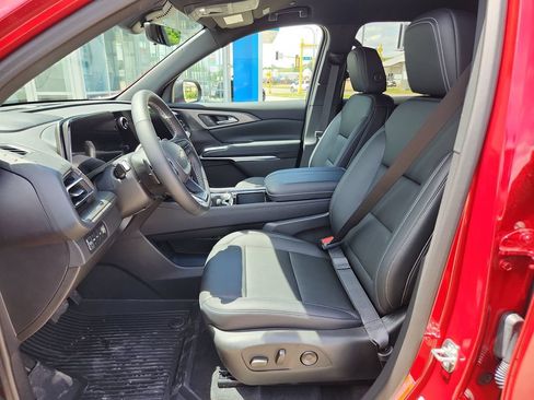 New 2026 Chevrolet Traverse LT w/ Driver Confidence Package AWD/4WD image 12