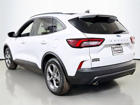 Used 2025 Ford Escape ST-Line image 6