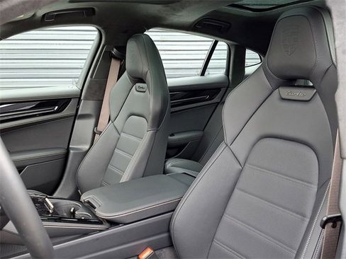 New 2026 Porsche Panamera Turbo image 5