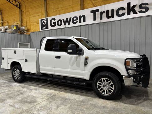 Used 2020 Ford F350 XLT w/ XLT Value Package AWD/4WD image 3