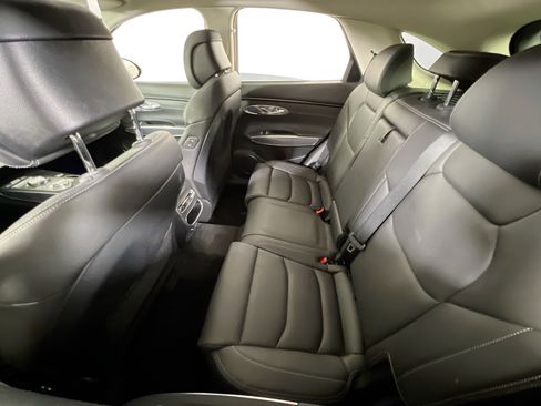 Used 2023 Genesis GV70 2.5T w/ Select Package image 25