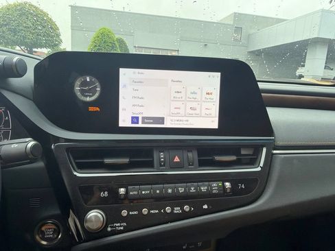 Certified 2023 Lexus ES 350 w/ Premium Package FWD image 33