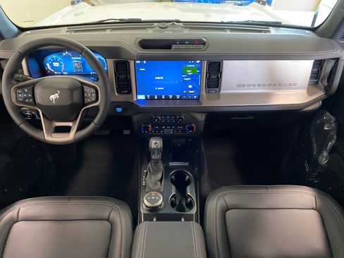 New 2026 Ford Bronco Outer Banks AWD/4WD image 17