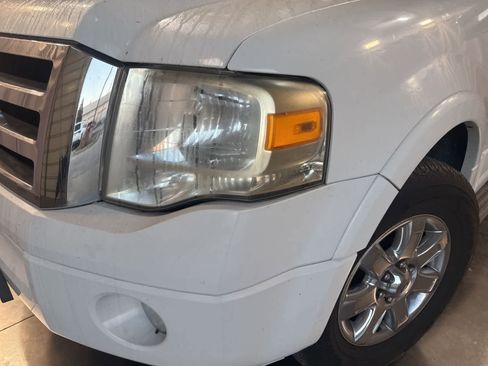 Used 2011 Ford Expedition XLT image 8