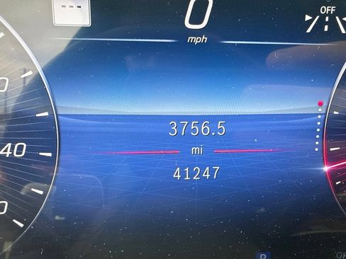 Used 2022 Mercedes-Benz S 580 4MATIC Sedan image 2