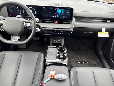 New 2026 Hyundai Ioniq 5 SEL image 11
