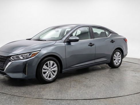 Used 2025 Nissan Sentra S FWD image 3