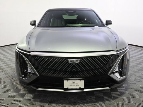 Certified 2024 Cadillac Lyriq Luxury AWD/4WD image 9