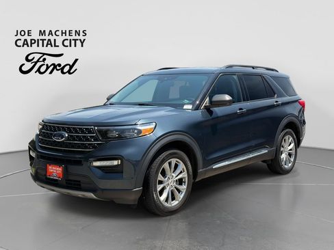 Used 2023 Ford Explorer XLT w/ Equipment Group 202A AWD/4WD image 9