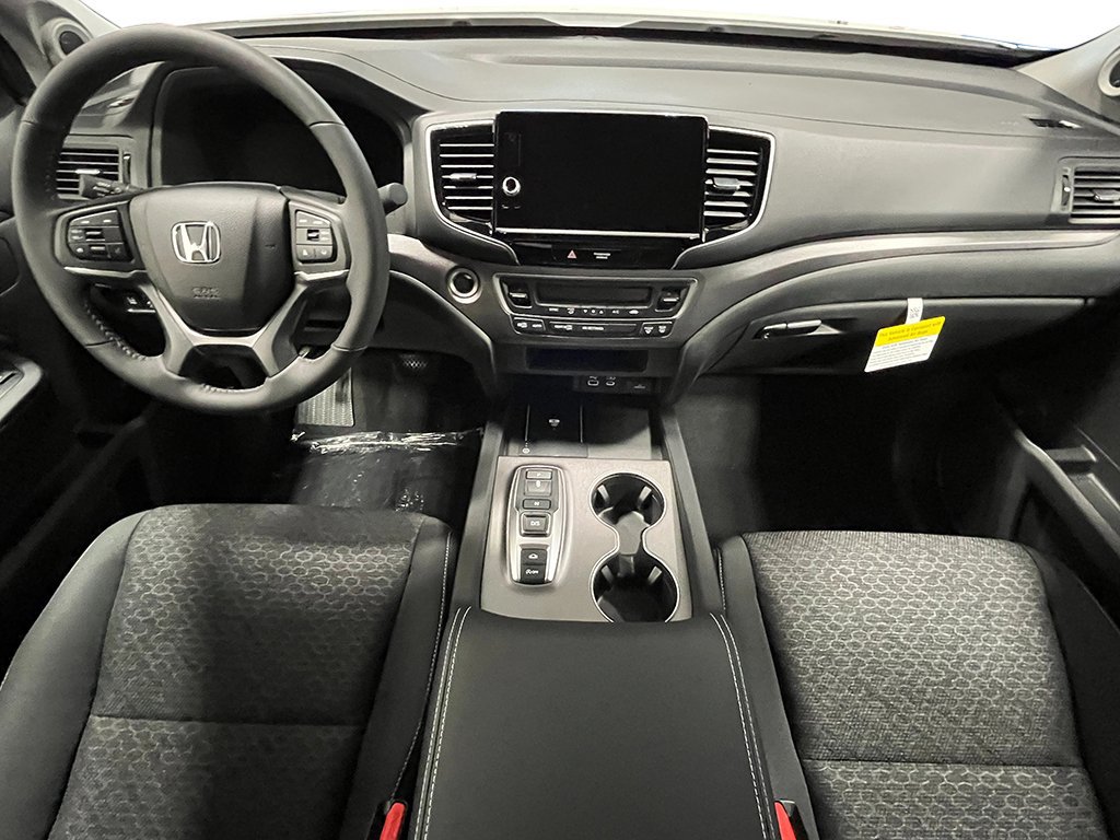 Used 2025 Honda Ridgeline Sport image 15