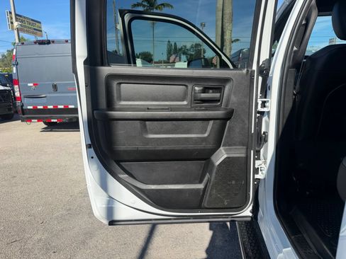 Used 2024 RAM 4500 4x4 Crew Cab Tradesman w/ Chrome Appearance Group image 15