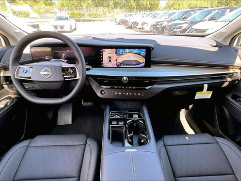 New 2026 Nissan Murano Platinum w/ Technology Package AWD/4WD image 5