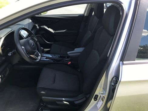 Used 2020 Subaru Impreza 2.0i Premium image 2