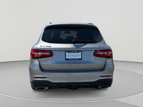 Used 2019 Mercedes-Benz GLC 300 4MATIC image 4