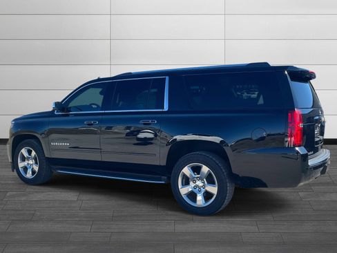 Used 2018 Chevrolet Suburban Premier image 4