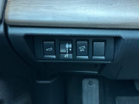 Used 2022 Subaru Outback Touring AWD/4WD image 33