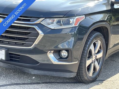 Used 2019 Chevrolet Traverse LT w/ LT Premium Package AWD/4WD image 38