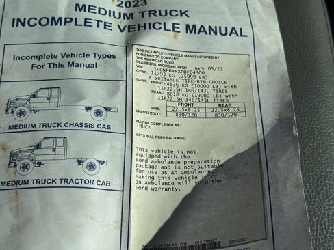 Used 2023 Ford F650 2WD Regular Cab Super Duty image 33