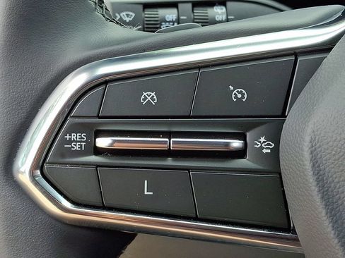 Used 2025 Chevrolet Equinox LT AWD/4WD image 20