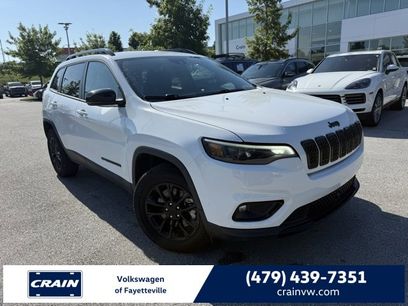 Used 2023 Jeep Cherokee Altitude Lux