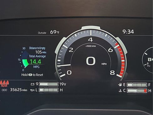 Used 2022 Toyota Tundra Platinum AWD/4WD image 15