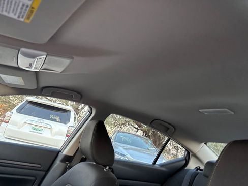 Used 2024 Nissan Altima 2.5 SV image 15