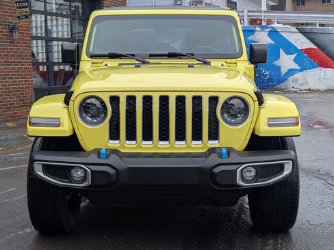 Used 2023 Jeep Wrangler Sahara w/ Cold Weather Group image 9