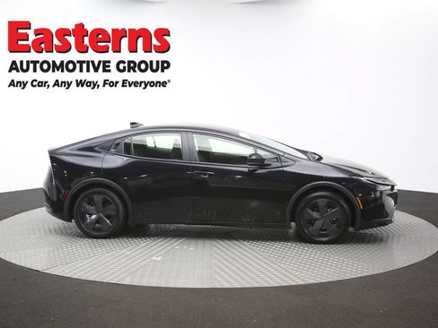 Used 2025 Toyota Prius LE FWD image 43