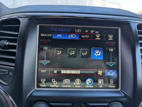 Used 2017 Jeep Grand Cherokee Laredo w/ Quick Order Package 23E image 17