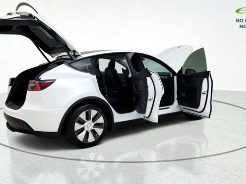 Used 2020 Tesla Model Y Long Range AWD/4WD image 19