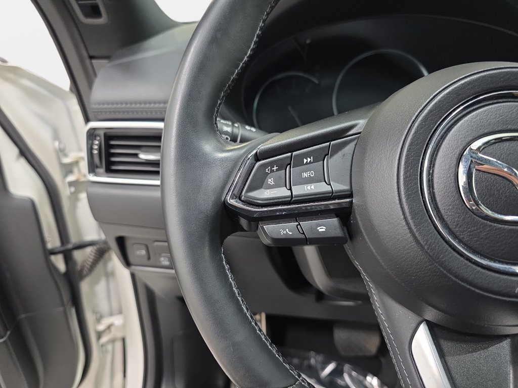 Used 2023 MAZDA CX-5 Signature AWD/4WD image 17