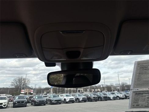 Used 2021 Jeep Cherokee Latitude Plus image 24