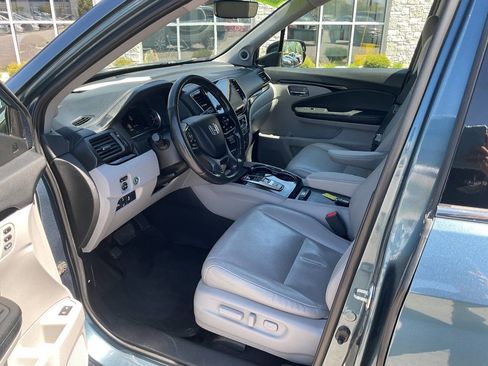 Used 2019 Honda Pilot Elite image 14