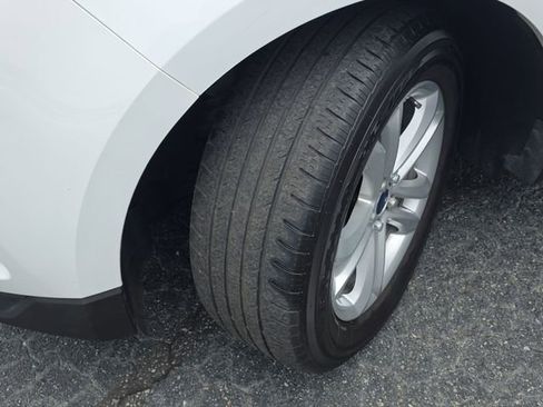 Used 2019 Ford Edge SEL w/ Equipment Group 201A FWD image 33