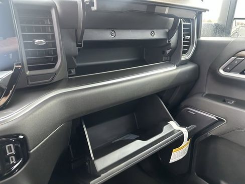 New 2025 Chevrolet Silverado 3500 High Country w/ High Country Premium Package image 15