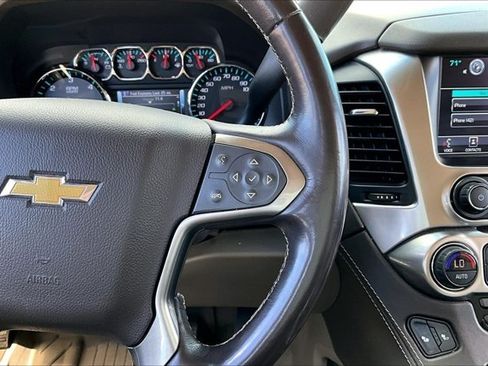 Used 2020 Chevrolet Suburban LT AWD/4WD image 12