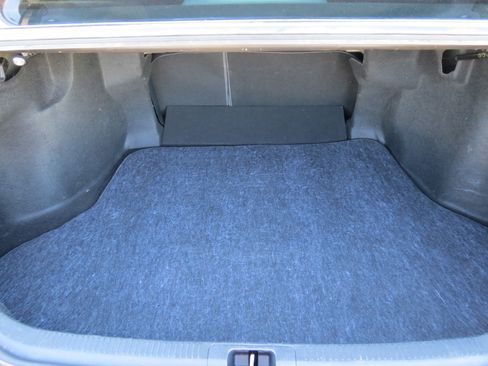 Used 2022 Toyota Camry XLE image 34