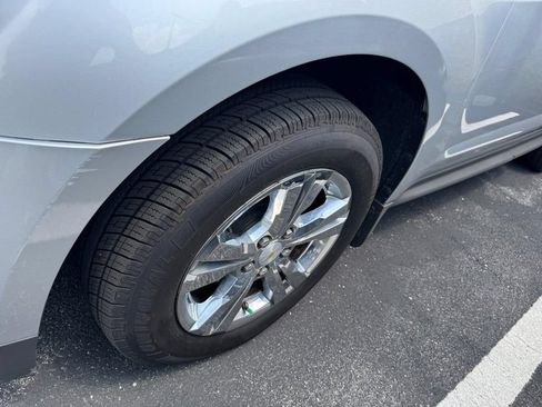 Used 2015 Chevrolet Equinox LT w/ Driver Convenience Package FWD image 4