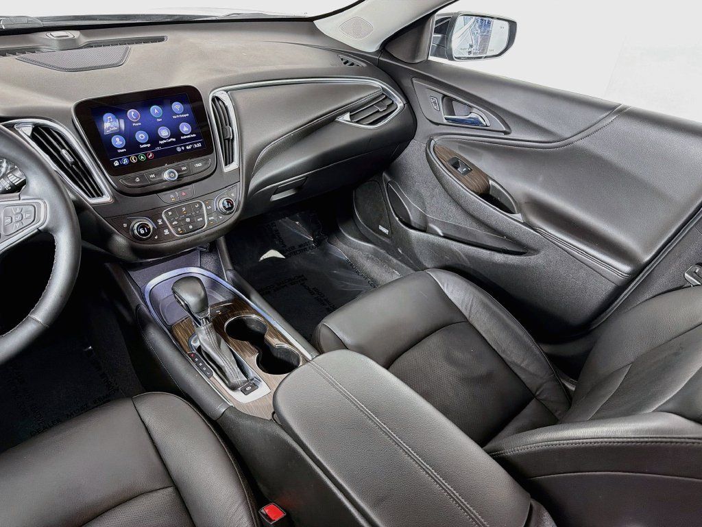Used 2023 Chevrolet Malibu LT w/ Driver Confidence Package FWD image 24