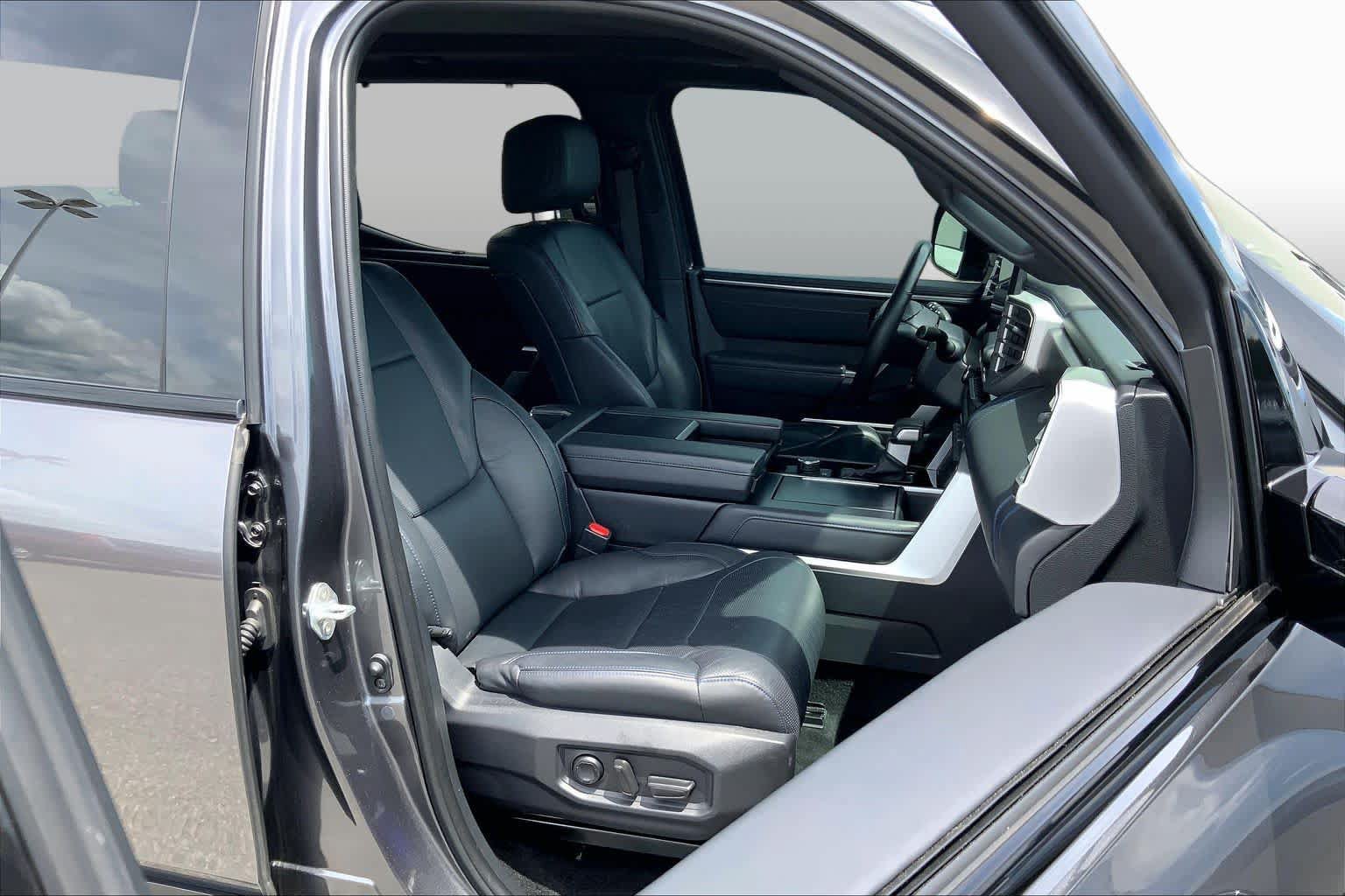 Used 2023 Toyota Tundra Platinum RWD image 8