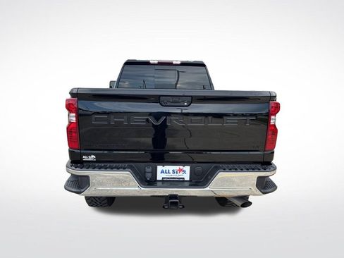 Used 2025 Chevrolet Silverado 2500 LT w/ Leather Package AWD/4WD image 10