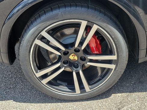 Used 2014 Porsche Cayenne AWD/4WD image 13