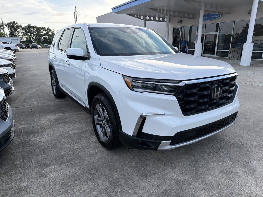 Used 2024 Honda Pilot EX-L image 3